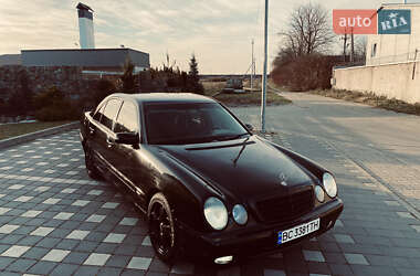 Седан Mercedes-Benz E-Class 2001 в Стрые