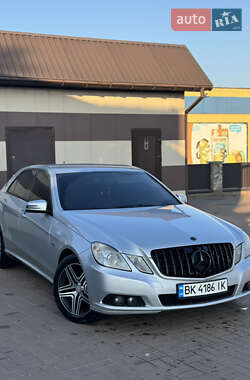 Седан Mercedes-Benz E-Class 2010 в Белой Церкви