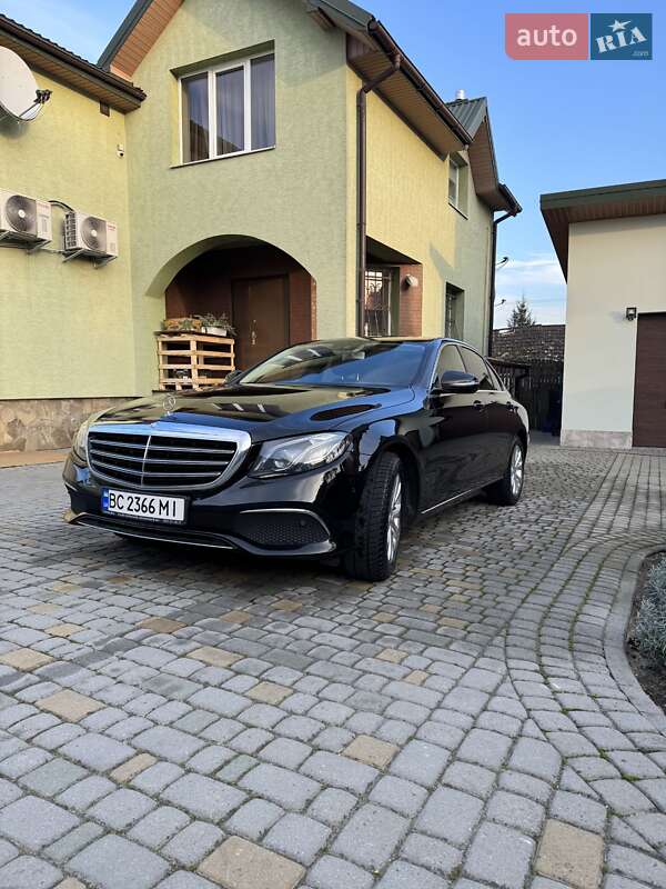 Седан Mercedes-Benz E-Class 2017 в Яворові фото 4 Седан Mercedes-Benz E-Class 2017 в Яворові