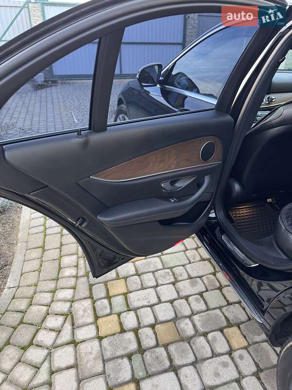 Седан Mercedes-Benz E-Class 2017 в Яворові фото 15 Седан Mercedes-Benz E-Class 2017 в Яворові