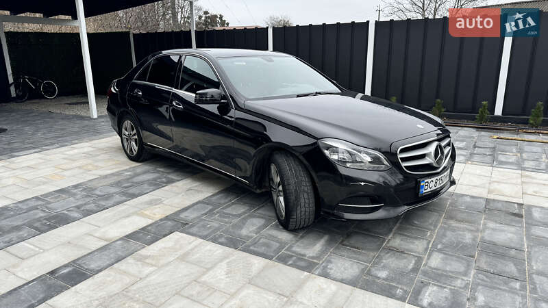 Седан Mercedes-Benz E-Class 2015 в 
