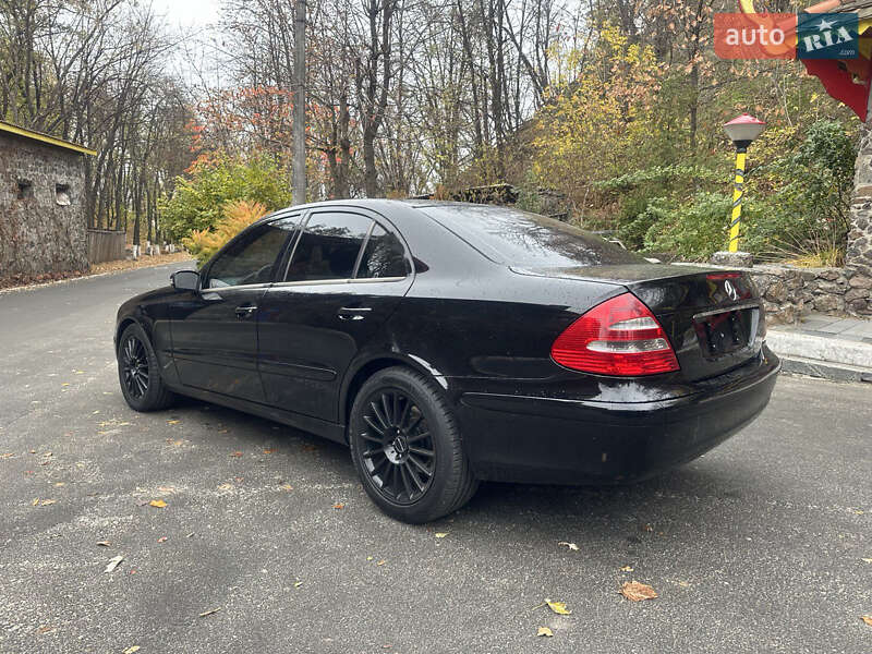 Седан Mercedes-Benz E-Class 2004 в Черкасах