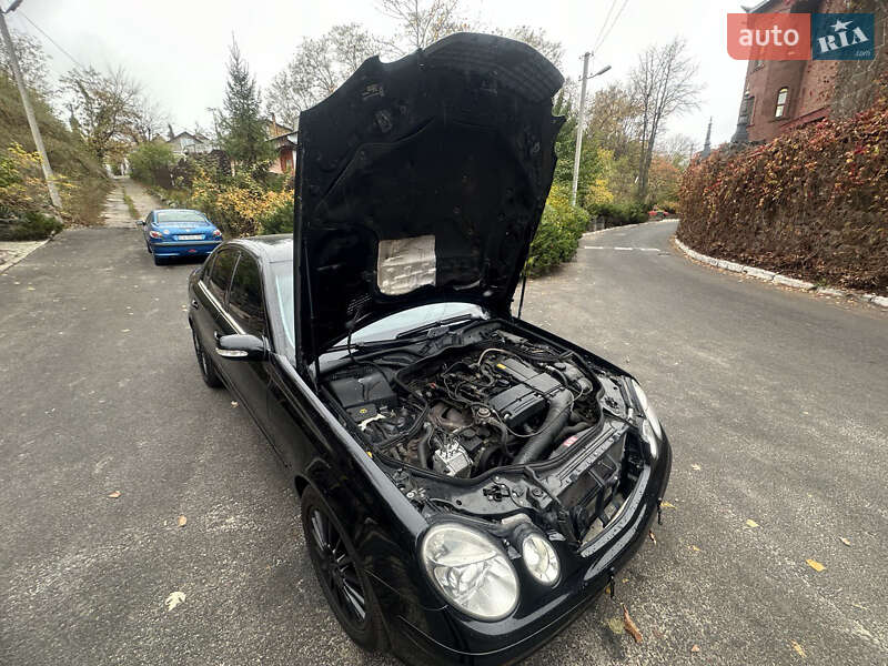 Седан Mercedes-Benz E-Class 2004 в Черкасах
