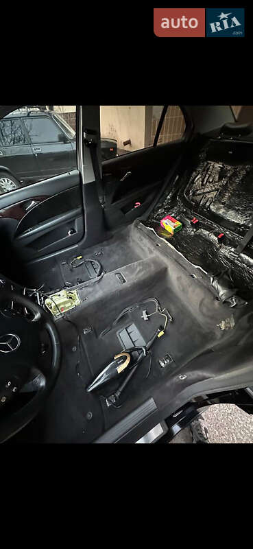 Седан Mercedes-Benz E-Class 2004 в Черкасах