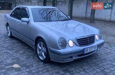 Седан Mercedes-Benz E-Class 2001 в Миколаєві