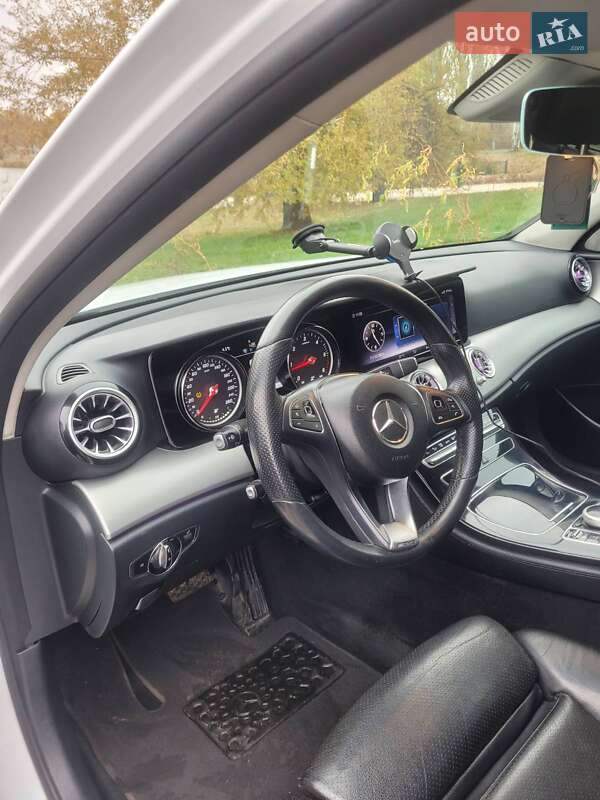 Седан Mercedes-Benz E-Class 2017 в Кривому Розі