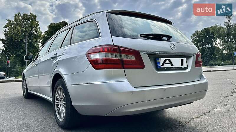 Универсал Mercedes-Benz E-Class 2011 в Киеве