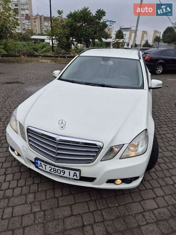 Универсал Mercedes-Benz E-Class 2011 в 
