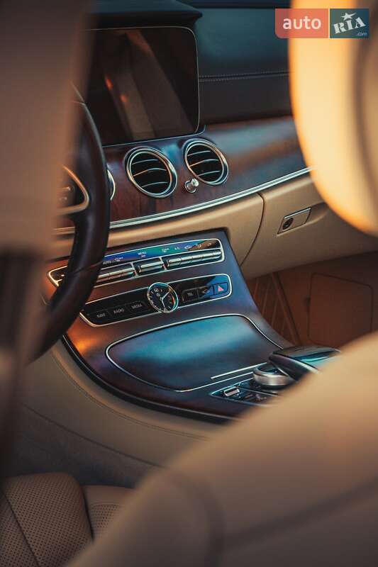 Универсал Mercedes-Benz E-Class 2018 в Ужгороде