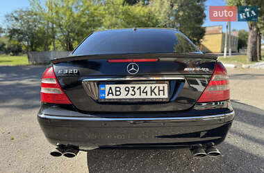 Седан Mercedes-Benz E-Class 2004 в Виннице