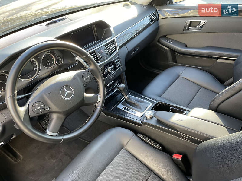 Седан Mercedes-Benz E-Class 2009 в Житомире