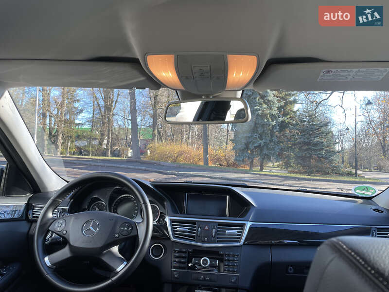 Седан Mercedes-Benz E-Class 2009 в Житомире