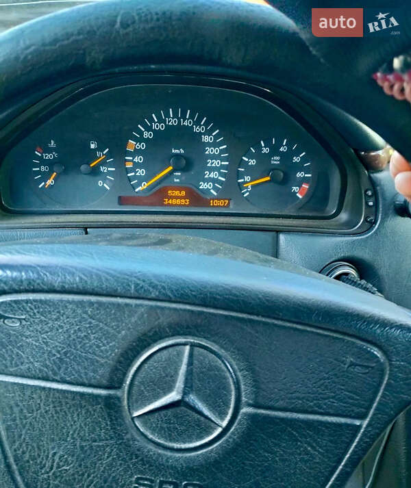 Седан Mercedes-Benz E-Class 1996 в Нікополі