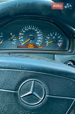 Седан Mercedes-Benz E-Class 1996 в 