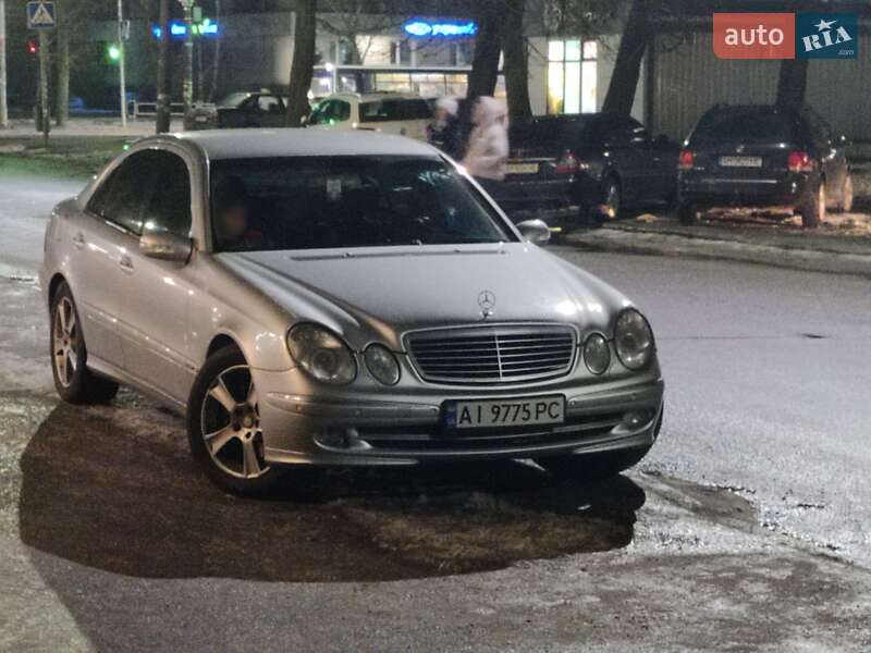 Седан Mercedes-Benz E-Class 2005 в Житомирі