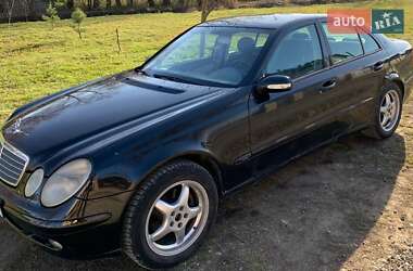 Седан Mercedes-Benz E-Class 2002 в Черновцах