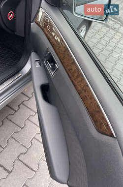 Седан Mercedes-Benz E-Class 2011 в 