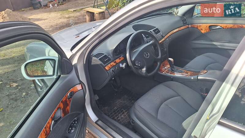 Седан Mercedes-Benz E-Class 2003 в Березанке фото 4 Седан Mercedes-Benz E-Class 2003 в Березанке