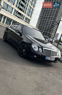 Седан Mercedes-Benz E-Class 2006 в Днепре