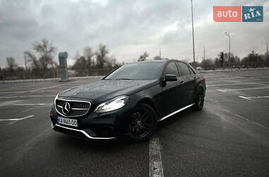 Седан Mercedes-Benz E-Class 2012 в Києві