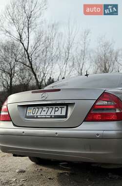 Седан Mercedes-Benz E-Class 2003 в Перечине