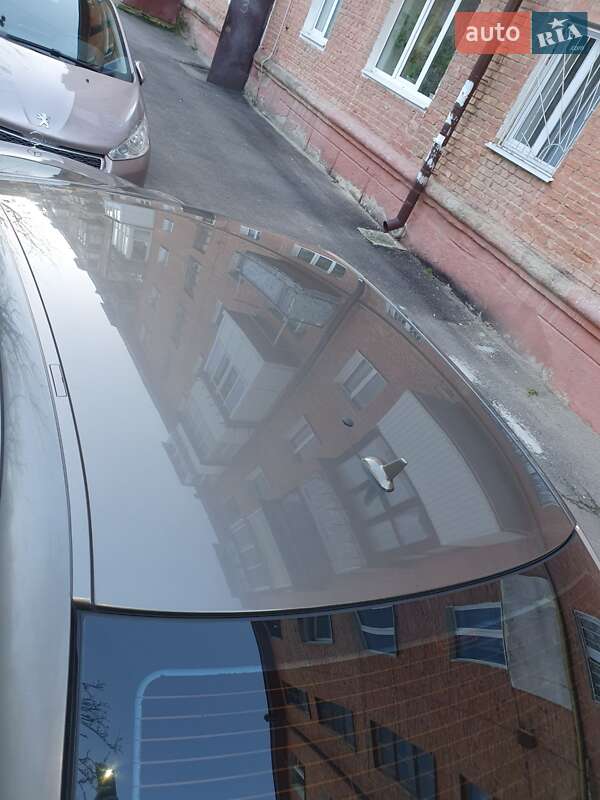 Седан Mercedes-Benz E-Class 2006 в Ровно