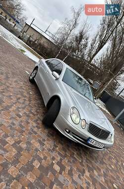 Седан Mercedes-Benz E-Class 2005 в Броварах