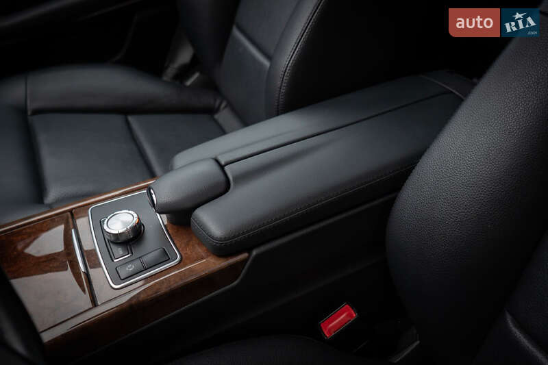 Седан Mercedes-Benz E-Class 2012 в Киеве