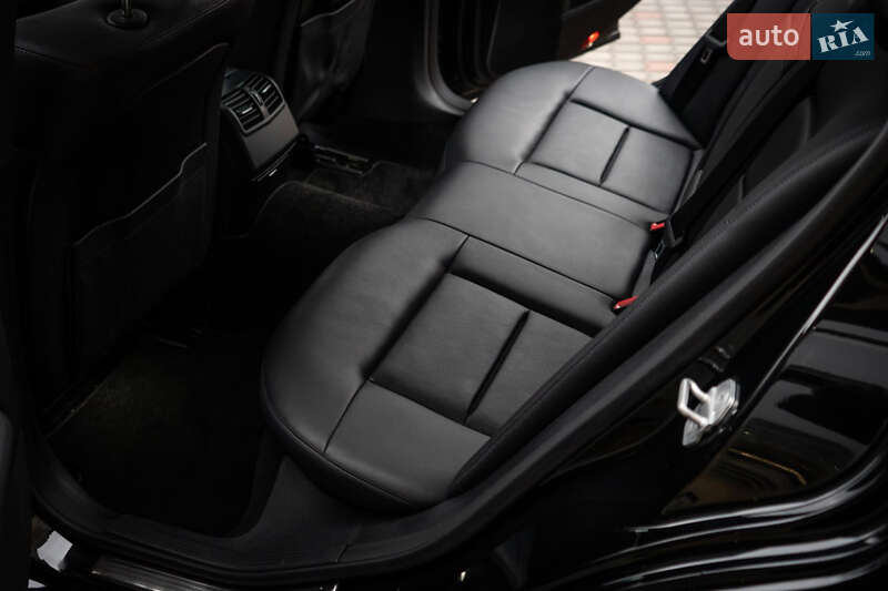 Седан Mercedes-Benz E-Class 2012 в Киеве
