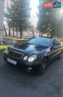 Седан Mercedes-Benz E-Class 2004 в Сколе