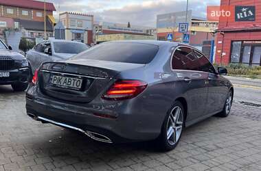 Седан Mercedes-Benz E-Class 2016 в Львове