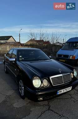 Седан Mercedes-Benz E-Class 1998 в Дрогобыче