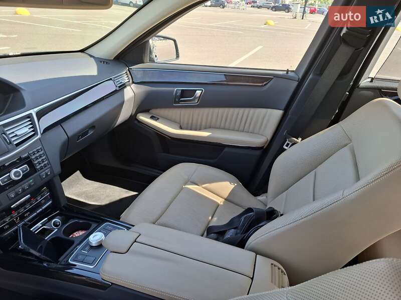 Седан Mercedes-Benz E-Class 2012 в Києві фото 13 Седан Mercedes-Benz E-Class 2012 в Києві