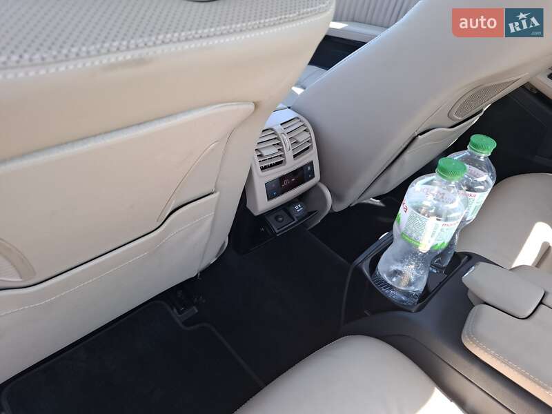 Седан Mercedes-Benz E-Class 2012 в Києві фото 17 Седан Mercedes-Benz E-Class 2012 в Києві
