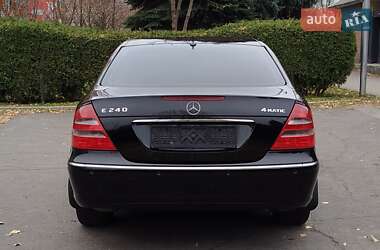 Седан Mercedes-Benz E-Class 2005 в Днепре