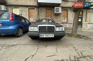 Седан Mercedes-Benz E-Class 1992 в Кривому Розі