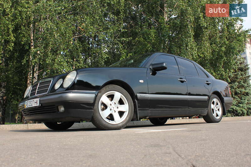 Седан Mercedes-Benz E-Class 1998 в Кривому Розі