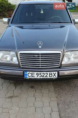 Седан Mercedes-Benz E-Class 1994 в Чернівцях