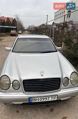 Седан Mercedes-Benz E-Class 1996 в 