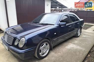 Седан Mercedes-Benz E-Class 1996 в Ивано-Франковске