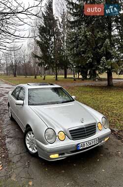 Седан Mercedes-Benz E-Class 2000 в Вінниці