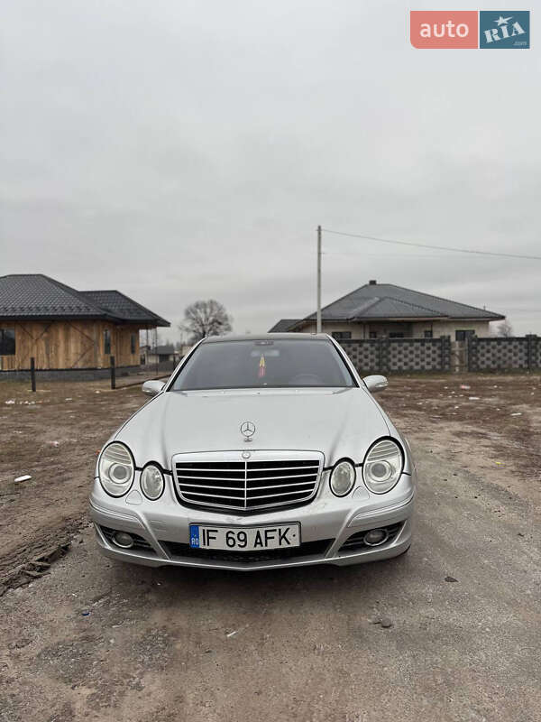 Mercedes-Benz E-Class 2002 Mercedes-Benz E-Class 2002