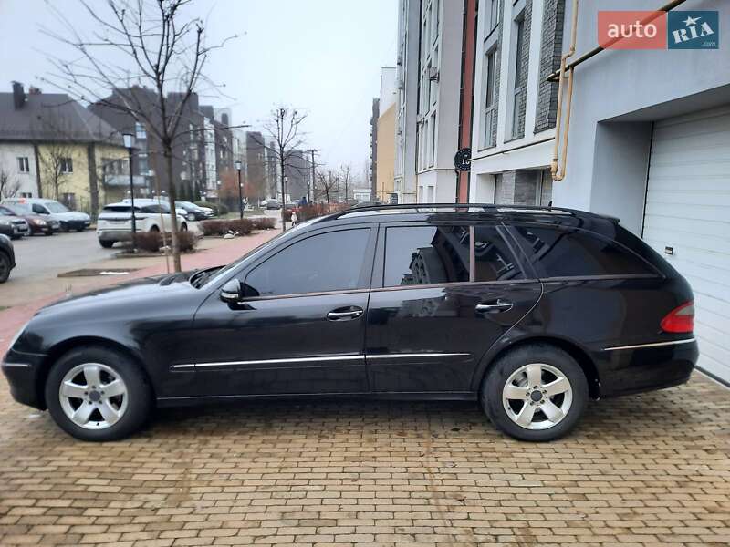 Универсал Mercedes-Benz E-Class 2009 в Киеве