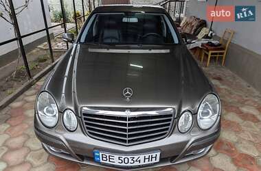 Седан Mercedes-Benz E-Class 2008 в Николаеве