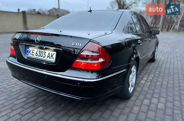 Седан Mercedes-Benz E-Class 2004 в Днепре