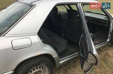 Седан Mercedes-Benz E-Class 1995 в 