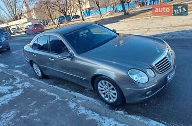 Седан Mercedes-Benz E-Class 2007 в Киеве