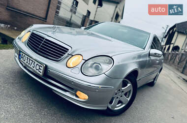 Седан Mercedes-Benz E-Class 2004 в Нижній Апші