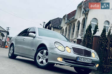 Седан Mercedes-Benz E-Class 2004 в Нижній Апші