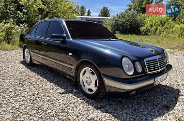 Седан Mercedes-Benz E-Class 1998 в Тернополі